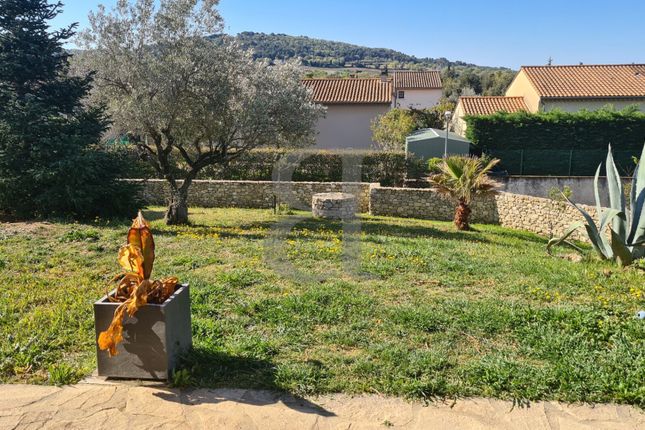 Bungalow for sale in Valreas, Provence-Alpes-Cote D'azur, 84110, France