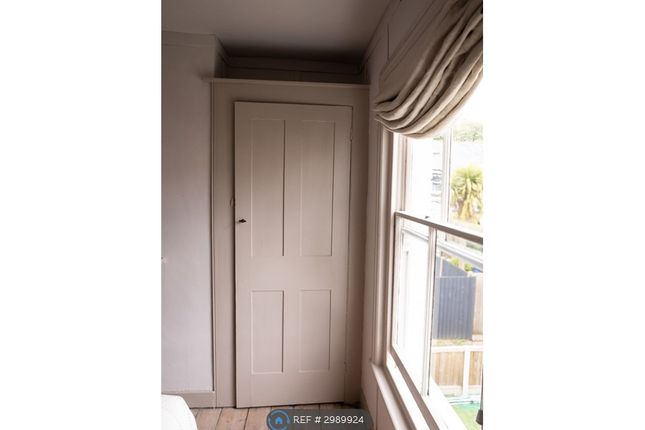 Castalia Cottages, Cambridge Road, Walmer photo 4