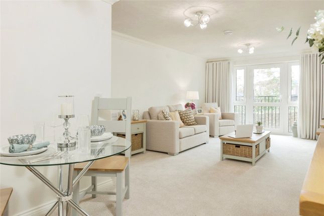 31 Burlington Lodge,, Birchwood Park Avenue, Kent photo 2