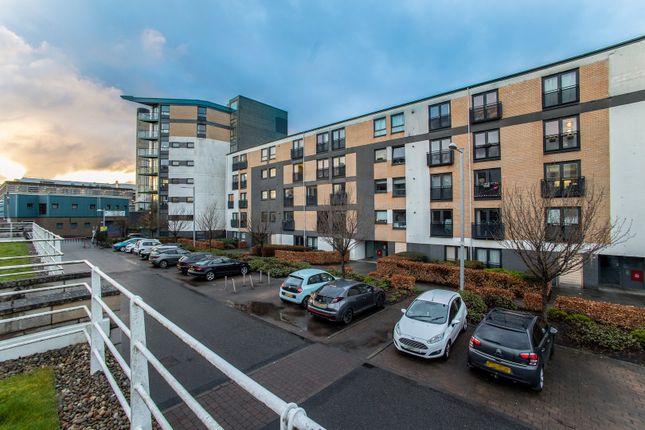 Flat to rent in 322, Firpark Court, Glasgow