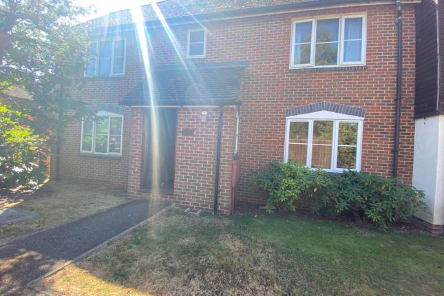 1 bed flat to rent in St. Thomas Court, Thatcham RG18