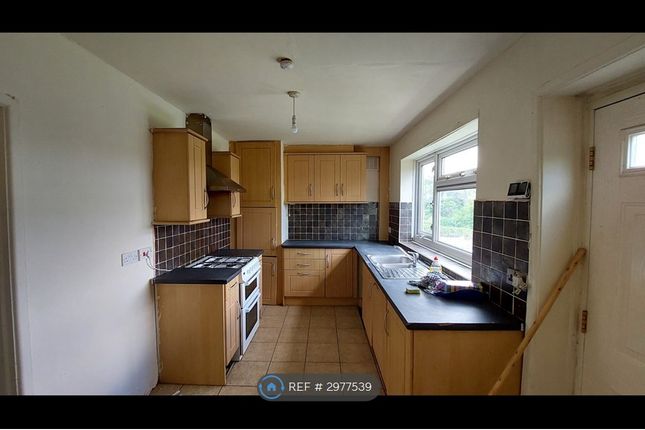 Beech Lane, Leeds photo 2