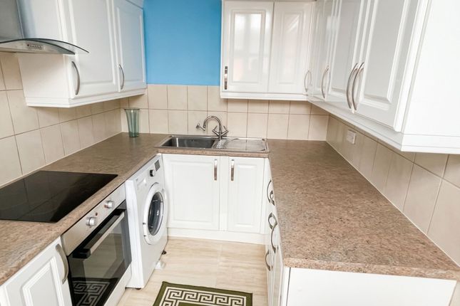 First Floor Flat, 10 Kings Avenue, Rhyl, Rhyl photo 4