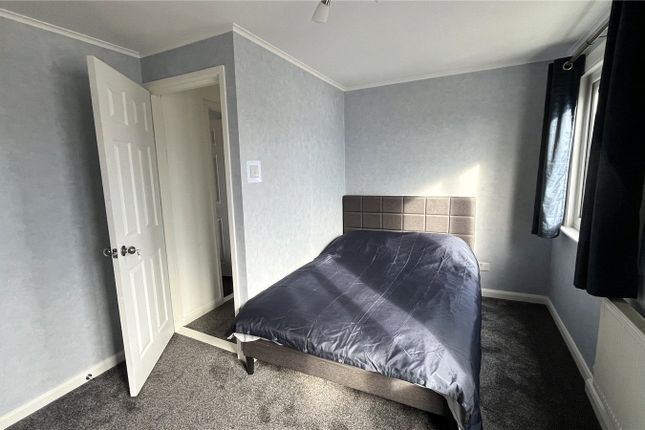 Room 2, 4, Duncan Street, Tyne and Wear photo 2
