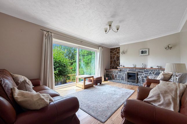 2 Felinfach Colliery Road, Caerphilly photo 4