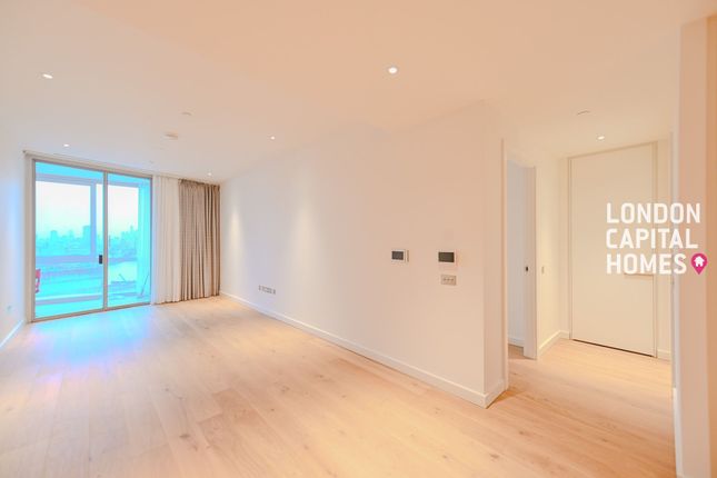 Flat to rent in Prospect Way, London
