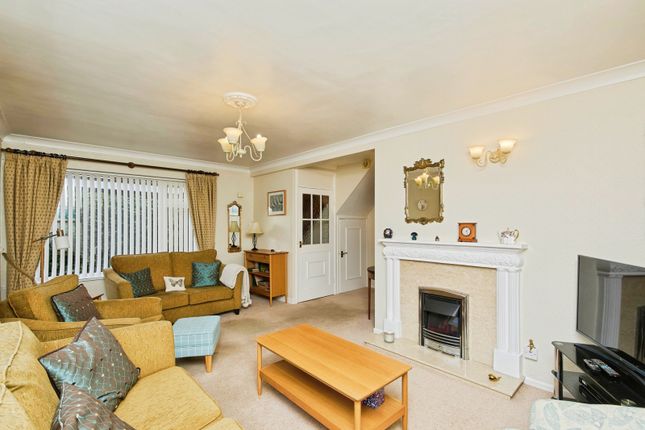 10, Belvedere Close, Staffordshire photo 4