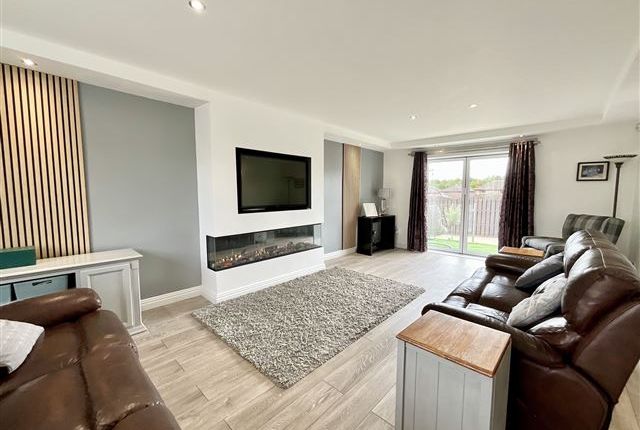 10, Ilkley Crescent Swallownest, Sheffield photo 2
