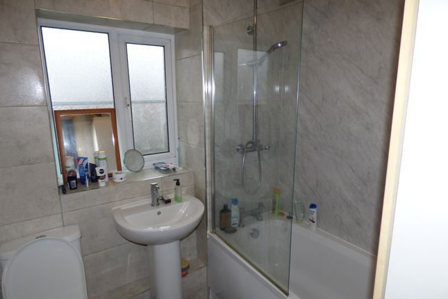 128, Ellesmere Road, Bolton photo 5