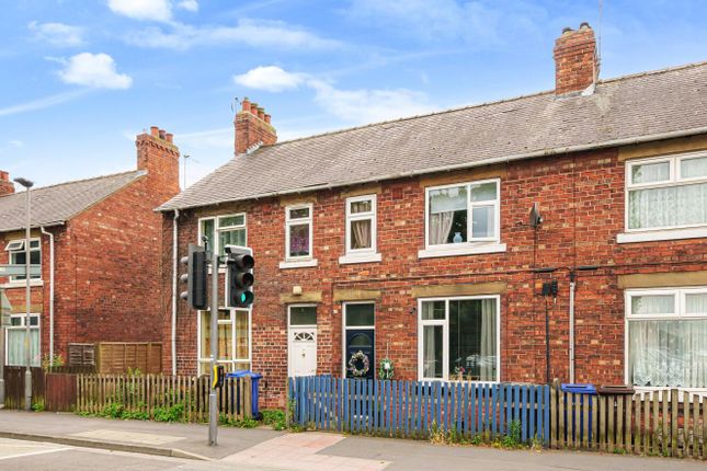 Thumbnail Terraced house for sale in Scott Road, Selby