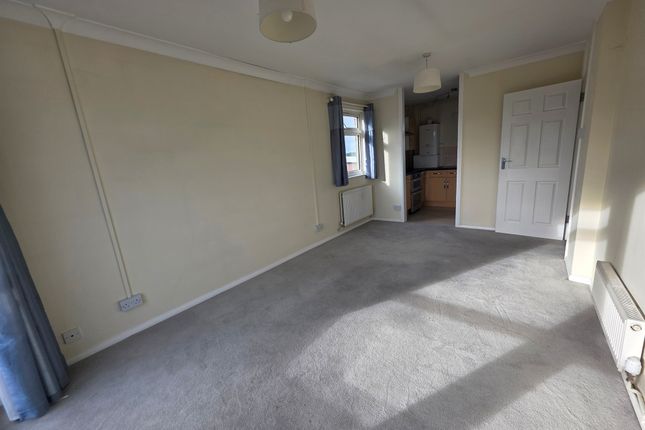 80, Hastoe Park, Aylesbury photo 5