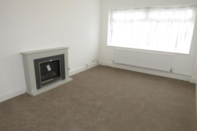 Bungalow to rent in Clevedon Road, Nailsea, Bristol