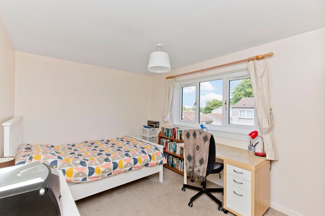 29, Fraser Avenue, St Andrews photo 2
