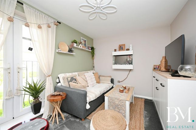 72, Crackthorne Drive, Rugby photo 4