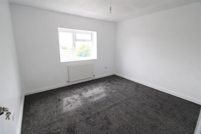 Property for sale in Sandene Drive, Huddersfield