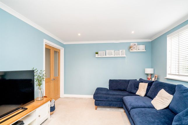 6, Coningsby Bank, St. Albans photo 2