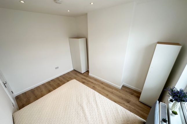 67, Willow Vale, London photo 4