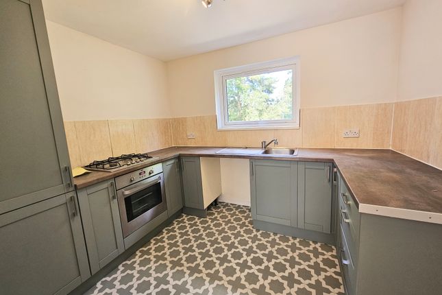 18, Crickley Crescent, Northampton photo 2