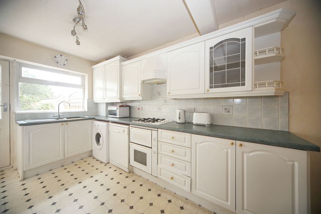 47 Elnup Avenue, Wigan photo 4