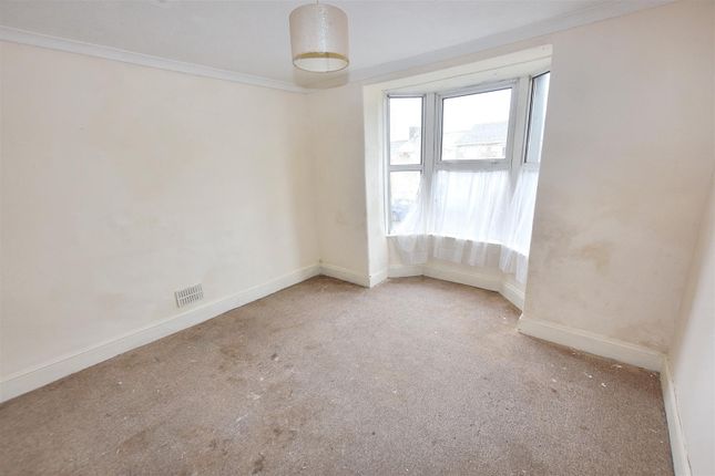 7, Sidney Terrace, Redruth photo 2
