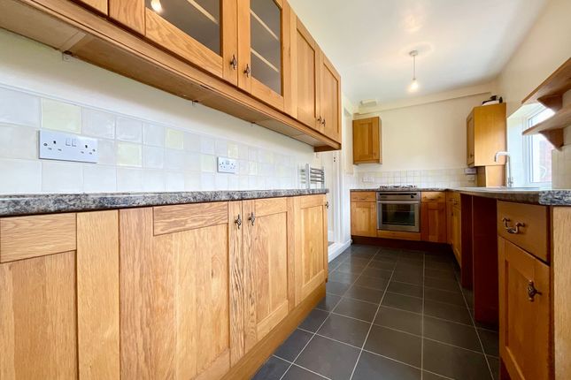 81 Seafield Avenue, Scarborough photo 3
