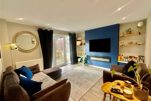 25, Ricknald Close Aughton, Sheffield photo 4