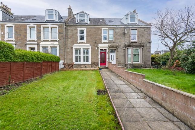 Thumbnail Terraced house for sale in Forfar Road, Dundee