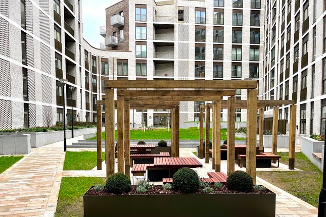 Flat to rent in Dorset House, Farringdon