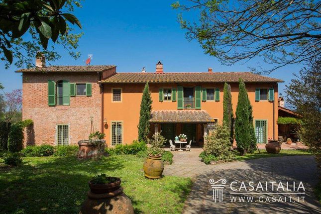 Villa for sale in Pontedera, Toscana, Italy