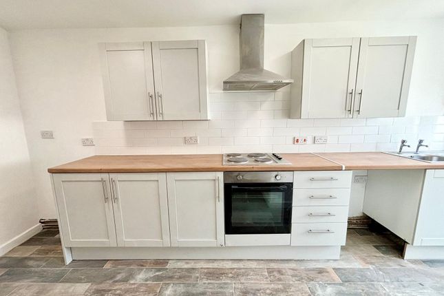 34, Gwendoline Street, Treorchy photo 3