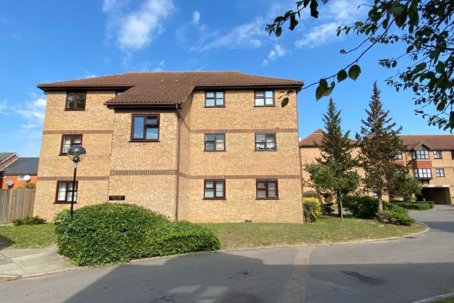 Flat to rent in Swan Court, Mangles Road, Guildford
