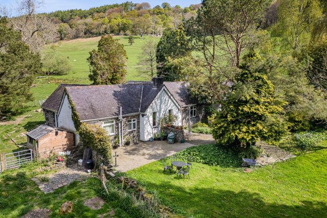 Huntsmans Lodge