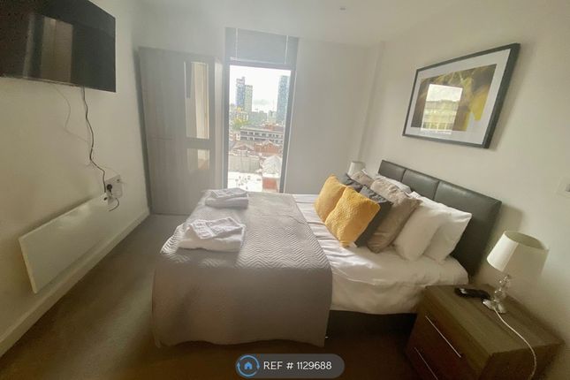 Flat to rent in Oxid House, Manchester