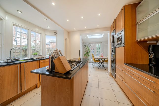 20, Clarendon Avenue, Leamington Spa photo 5