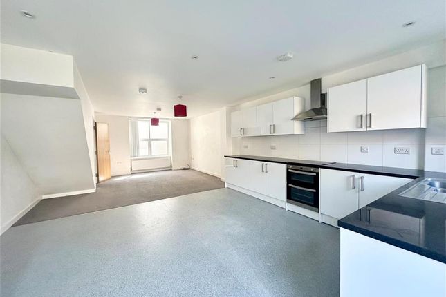 Kitchen/Lounge