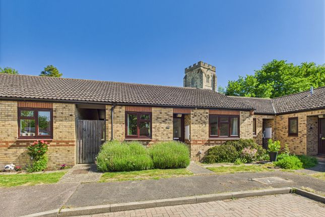 2-bed house on 18 Lordship Close, Royston, £195,000