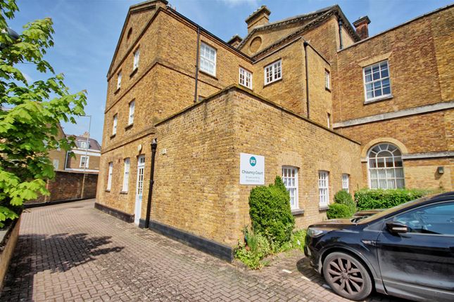 Thumbnail Flat for sale in Chauncy Court, Hertford