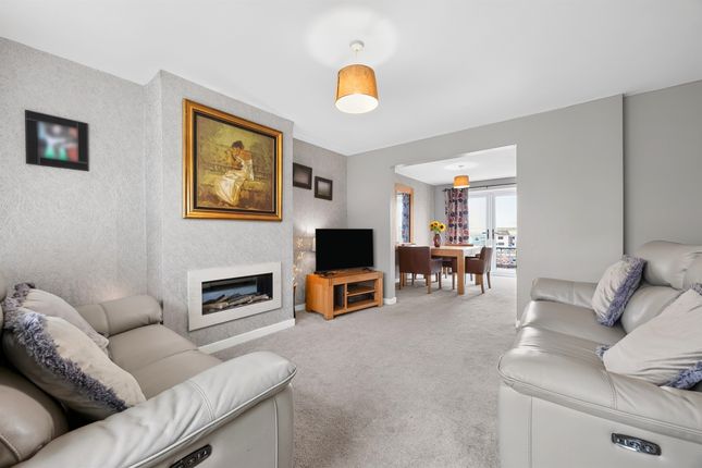 30, Rowanlea Avenue, Paisley photo 3
