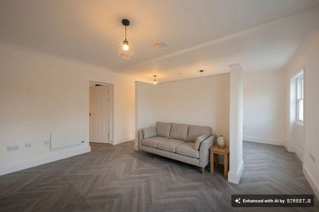 Flat 2, 4 Priory Street, Monmouth photo 5