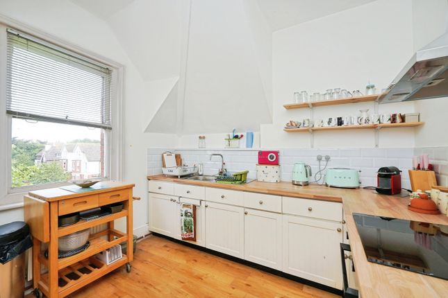 Flat C, 9, Grimston Avenue, Kent photo 4