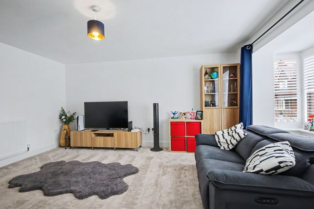 70 Merion Road, Southampton photo 4