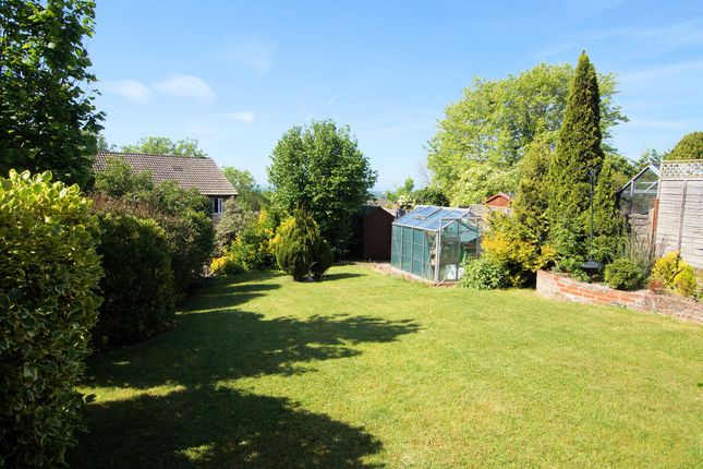 137, Hill Road, Fareham photo 4