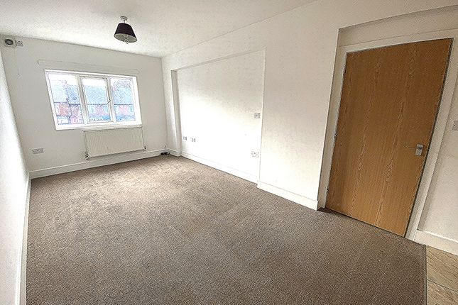 2 bed flat to rent in Havant Road, Drayton, Portsmouth PO6