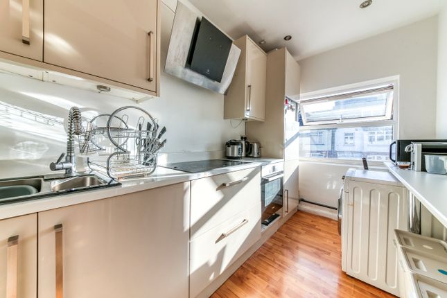 Flat for sale in Spa Hill, London