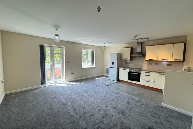 Flat 7, Simmonds Court, Spring Gardens photo 2