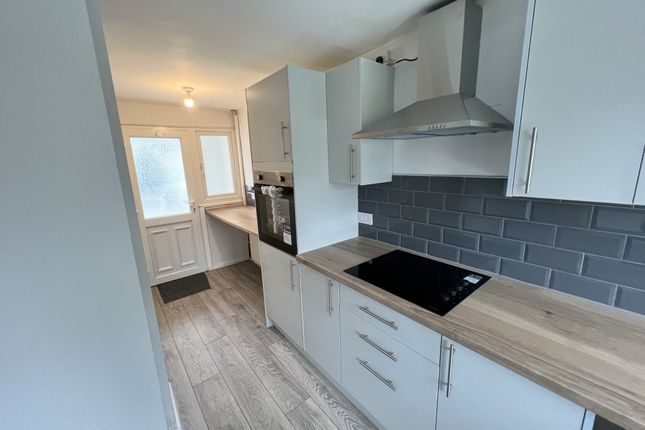 7, Pond Walk, St Helens photo 3