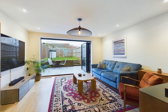 3 River Terrace, Ridgehurst Drive, Horsham photo 4