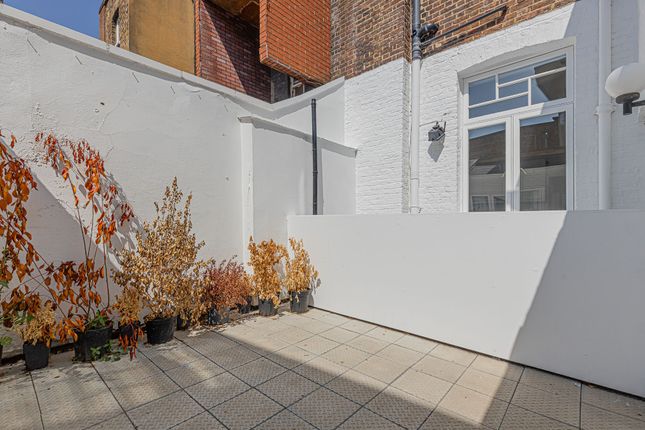 Ground Floor Flat, 3 Guilford Street, London photo 4
