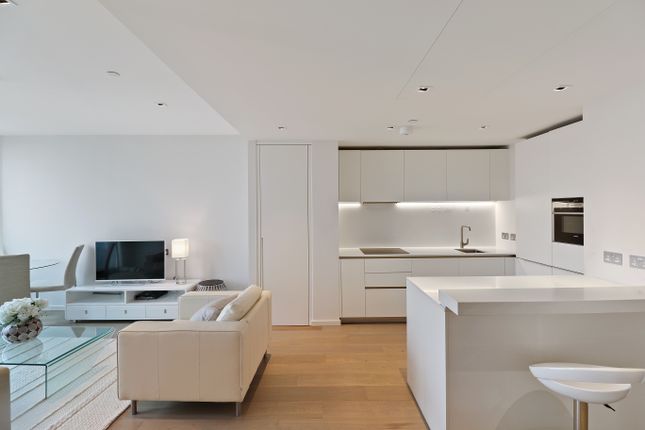 Flat for sale in Waterloo, Southbank, London