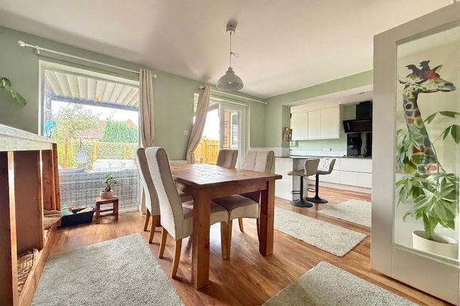 23, Pridhams Way, Exeer photo 4